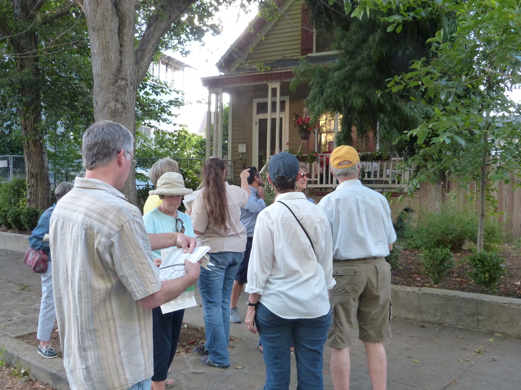 UC Master Gardeners old town Napa tree walk